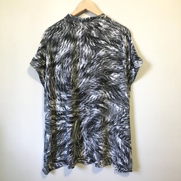 Trippy Furry Swirl Banded Collar Cap Sleeve Shirt - Picture 2 of 16